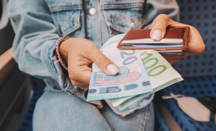 Αύξηση 7,8% σε αξία και 5,8% σε όγκο στο λιανικό εμπόριο τον Μάρτιο